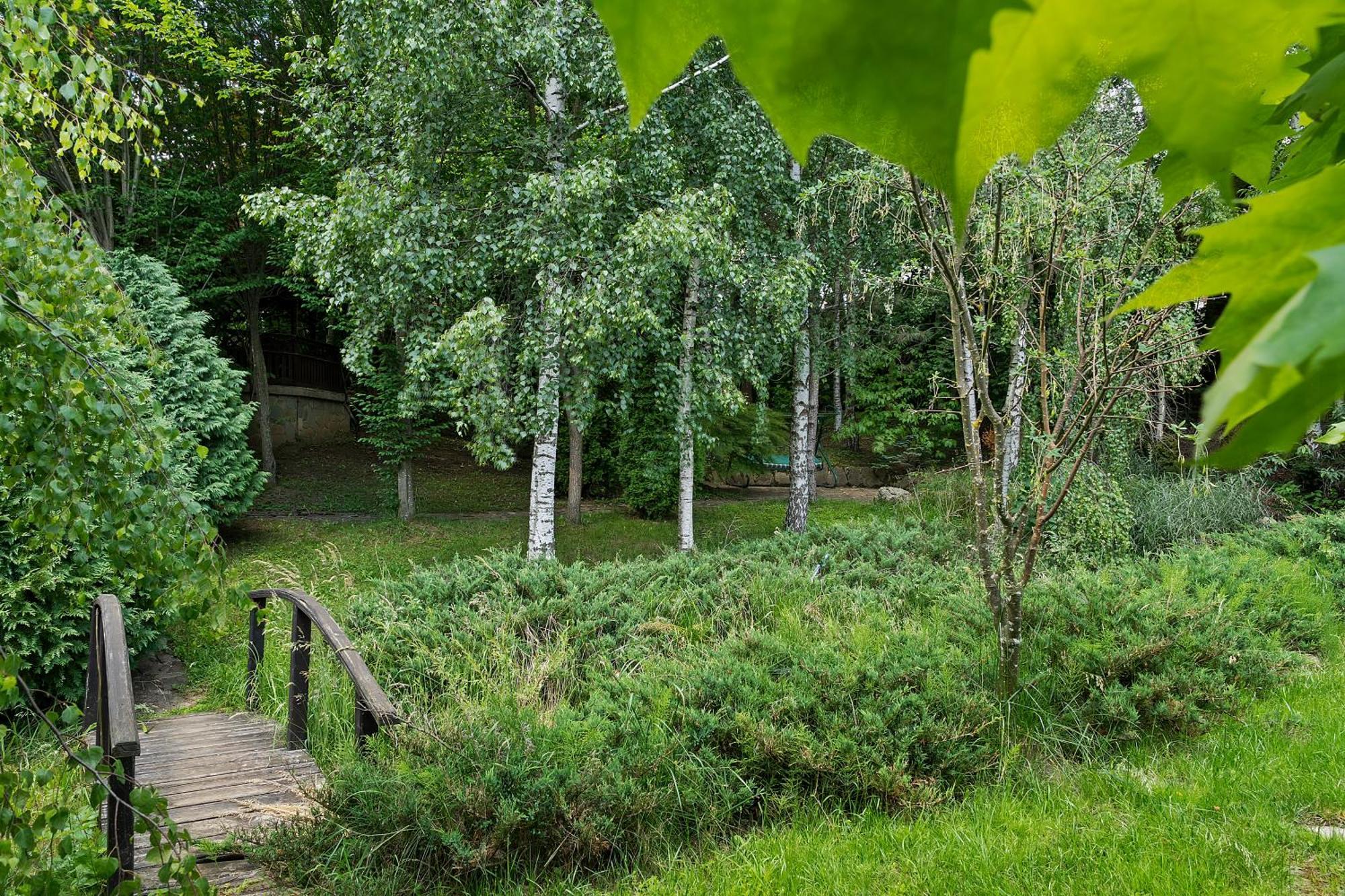 Wine Cellar Villa With Beautiful Garden In Sinaia - Busteni Пояна-Цапулуй Экстерьер фото